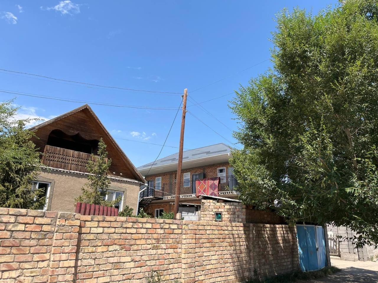 Tamchy "Bilim" Guest House מראה חיצוני תמונה